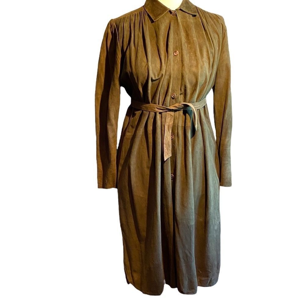 0323 Vintage 1980’s Olive Green Suede North Beath Leather Button Down Dr…